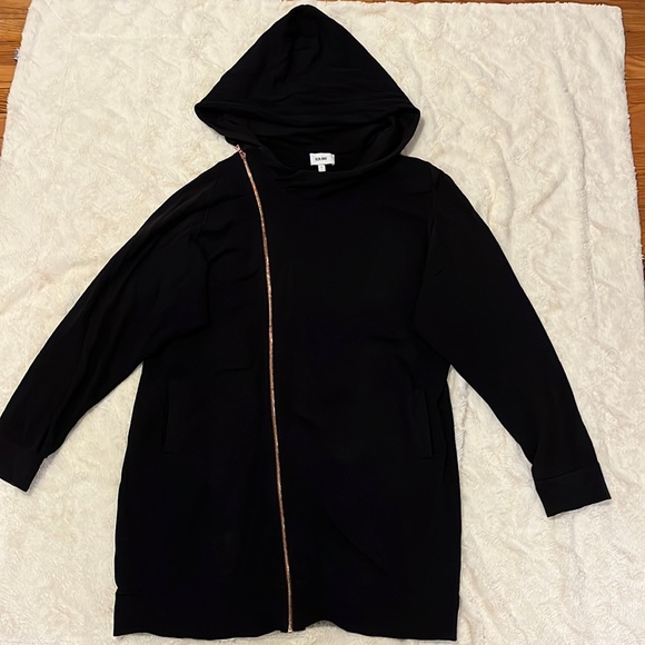 Tops - Run:way oversized hoodie in black size Large